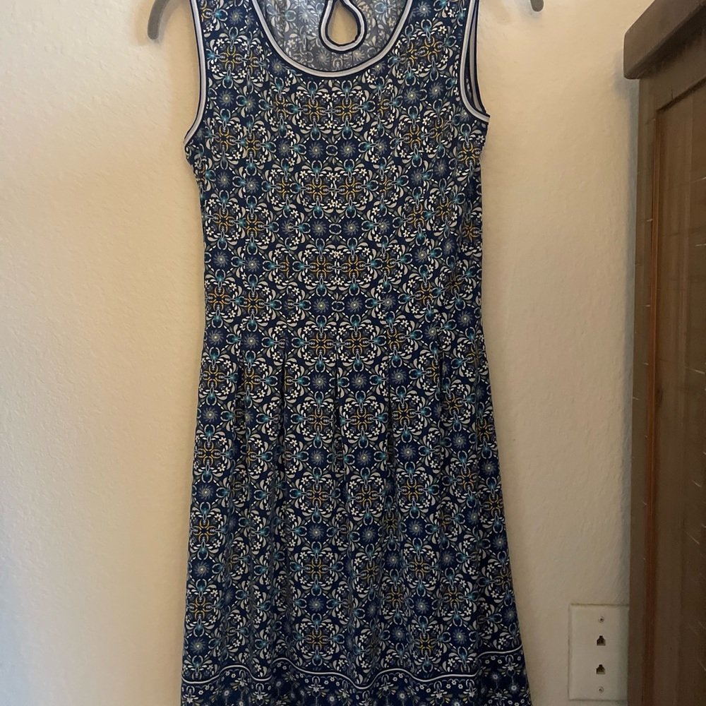 Max Studio Blue Sleeveless Sheath Dress
